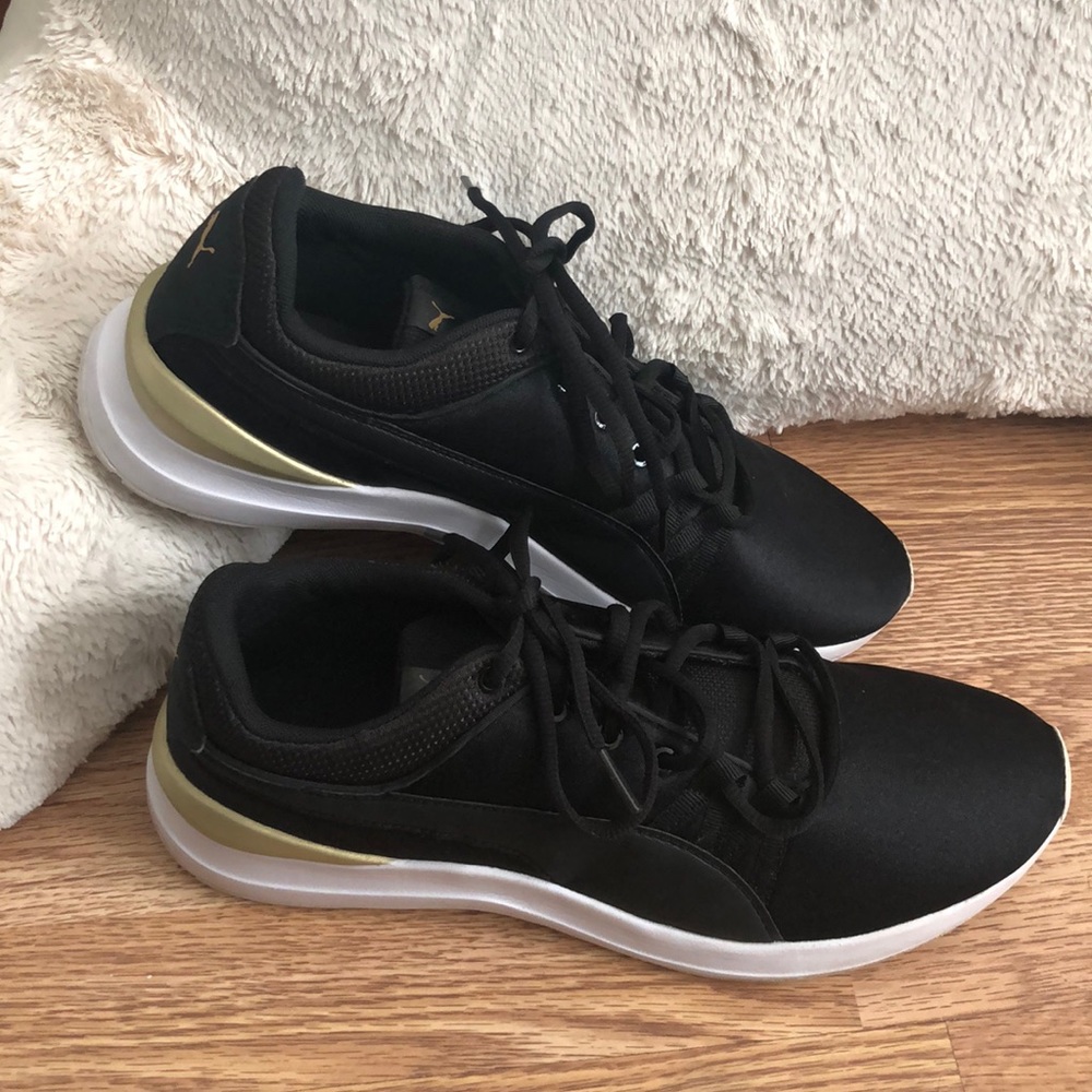 Puma Sneakers!
